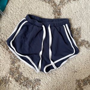 XS comfy shorts never worn!